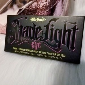 Kat Von D Shade + Light Eye Contour Quad Plum